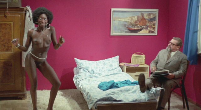 Yuma Streiff nude - Die Bett-Hostessen (1973)