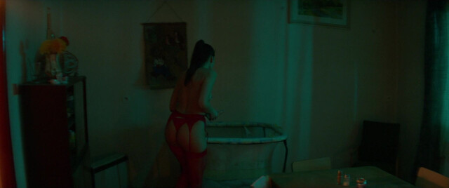 Vanda Chaloupkova nude - One Night (Jedna noc) (2024)