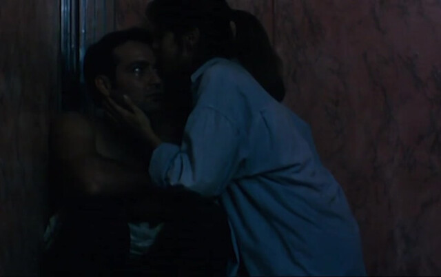 Sílvia Águila nude - Amor Vertical (1997)