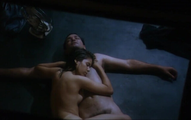 Sílvia Águila nude - Amor Vertical (1997)
