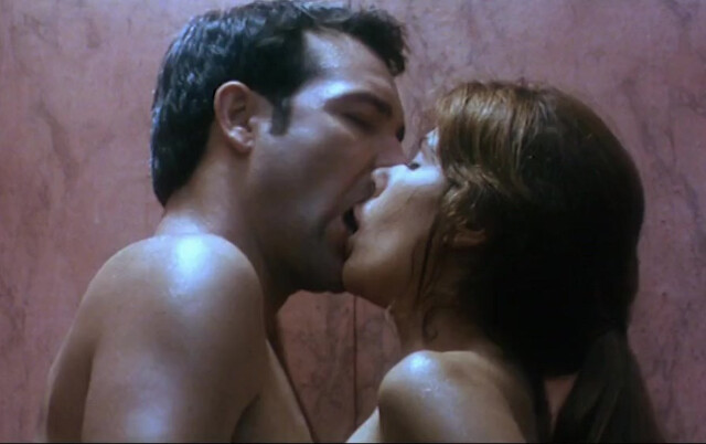 Sílvia Águila nude - Amor Vertical (1997)