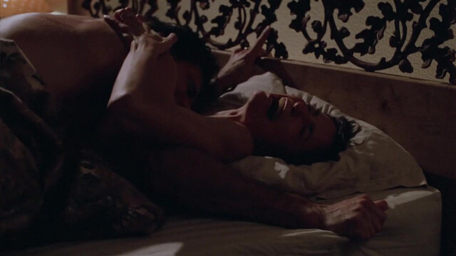 Starr Andreeff sexy - Amityville Dollhouse (1996)