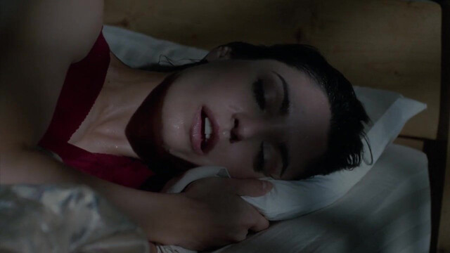 Starr Andreeff sexy - Amityville Dollhouse (1996)