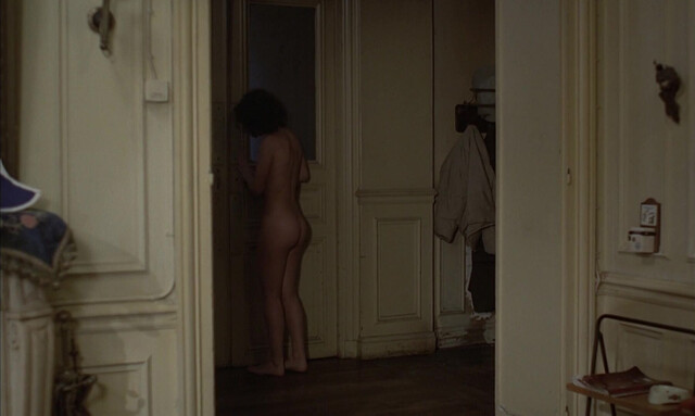 Anne Jousset nude - Les héros n'ont pas froid aux oreilles (1979)