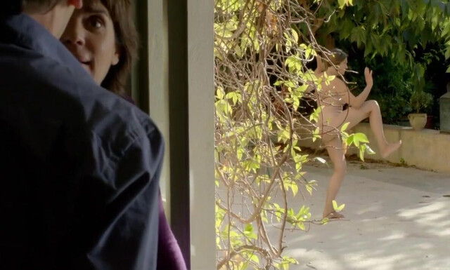 Macha Meril nude - A Dix Minutes des Naturistes (2012)