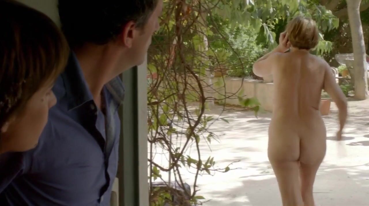 Macha Meril nude - A Dix Minutes des Naturistes (2012)