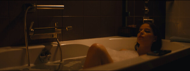 Angelina Pahomova sexy – Nemodelnoe agentstvo s01e09 (2023)