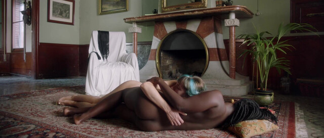 Violeta Rodriguez nude, Yolanda Sey nude - La Revolución de las Musas (2024)