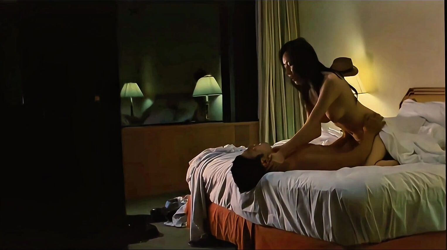 Ji Seo-Yun nude - Horny Family (2013)