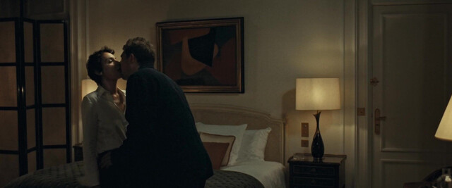 Jeanne Balibar nude - Le système Victoria (2024)