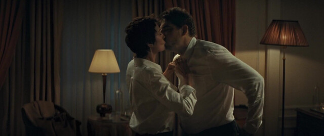 Jeanne Balibar nude - Le système Victoria (2024)