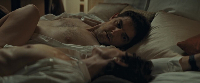 Jeanne Balibar nude - Le système Victoria (2024)