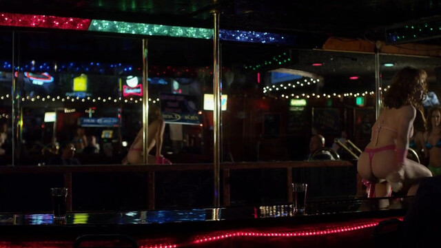 AnnaMaria Demara sexy, Janet Tracy Keijser nude, Red Heaven nude - 200 mph (2011)