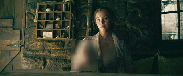 Ana de Armas sexy, Sydney Sweeney nude, Vanessa Kirby sexy - Eden (2025)