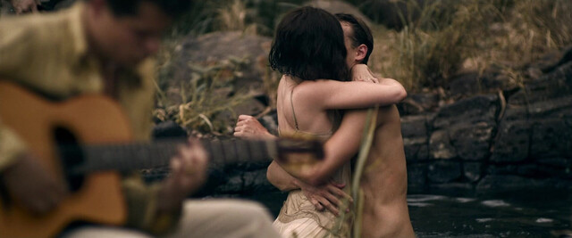 Ana de Armas sexy, Sydney Sweeney nude, Vanessa Kirby sexy - Eden (2025)