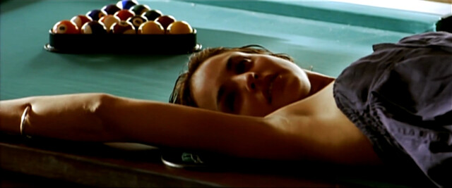 Veronica Echegui nude – El Menor De Los Males (2004)