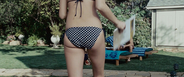 Amber Heard sexy – The Stepfather (2009)