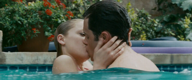 Amber Heard sexy – The Stepfather (2009)