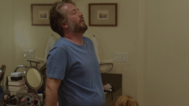 Wendi McLendon-Covey sexy – Blush (Imaginary Order) (2019)