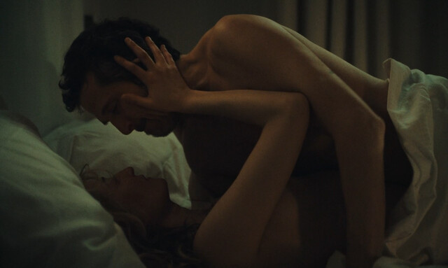 Alba Rohrwacher nude – Out of Season (Hors-saison) (2023)