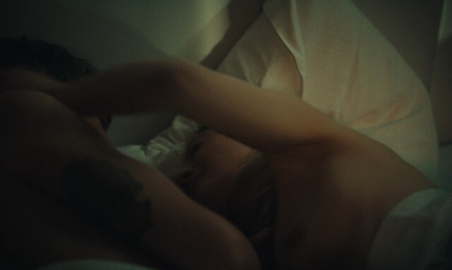 Alba Rohrwacher nude – Out of Season (Hors-saison) (2023)