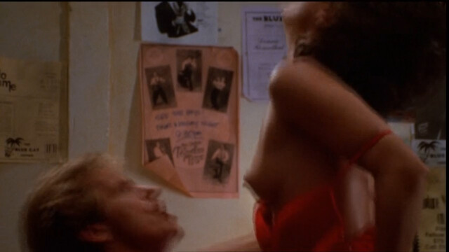 Aitana Sánchez-Gijón nude – Love Walked In (1997)