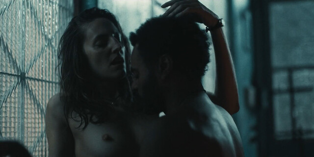 Alli Willow nude – The Game That Changed History (O Jogo que Mudou a História) s01e06-07 (2024)