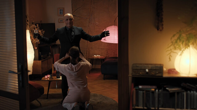 Anna Karczmarczyk sexy – Zdrada s01e05 (2024)