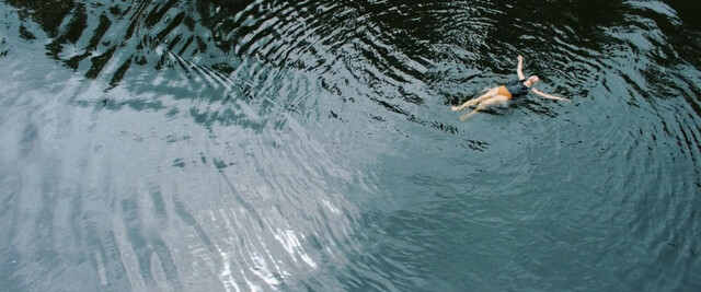 Anke Engelke sexy – Mein Sohn (2021)