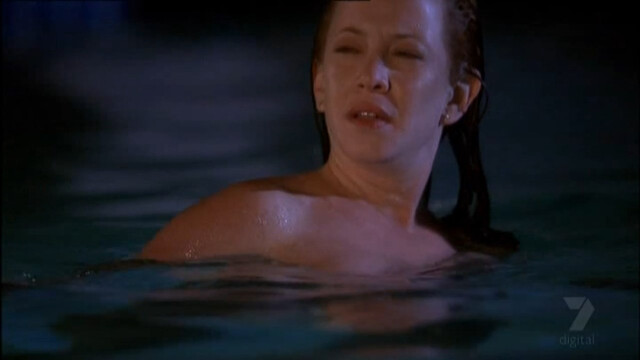 Amy Davidson sexy – Annie's Point (2005)
