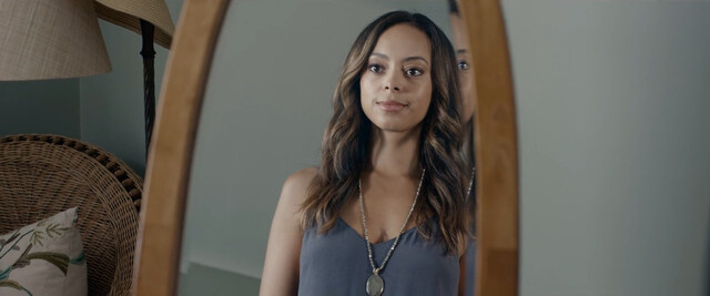Amber Stevens West sexy – Love Jacked (2018)