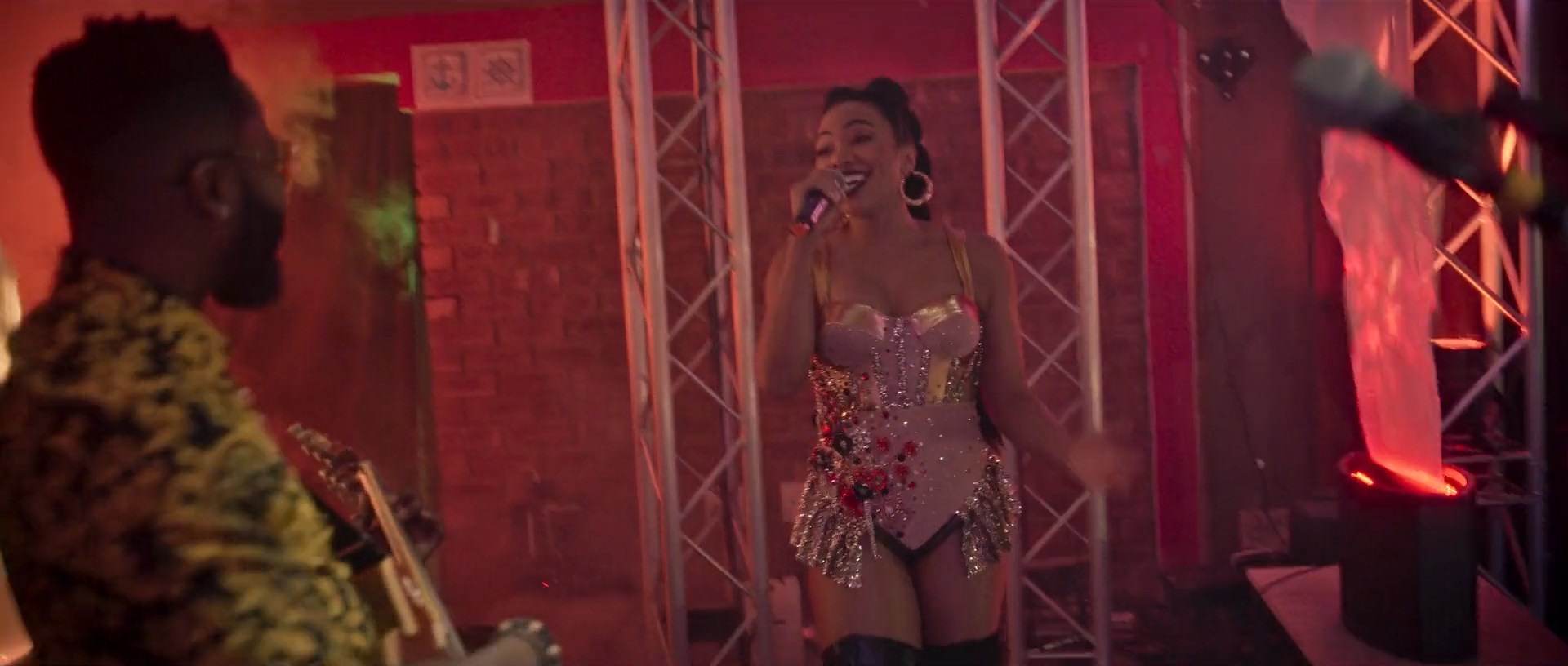 Amanda du-Pont sexy – Little Big Mouth (2021)