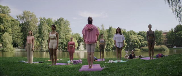 Aglaya Tarasova sexy – Sasha i Piter s01e04 (2024)