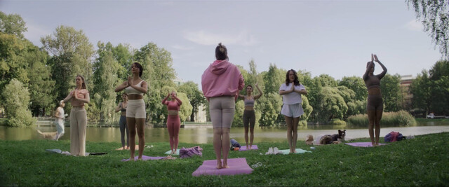 Aglaya Tarasova sexy – Sasha i Piter s01e04 (2024)