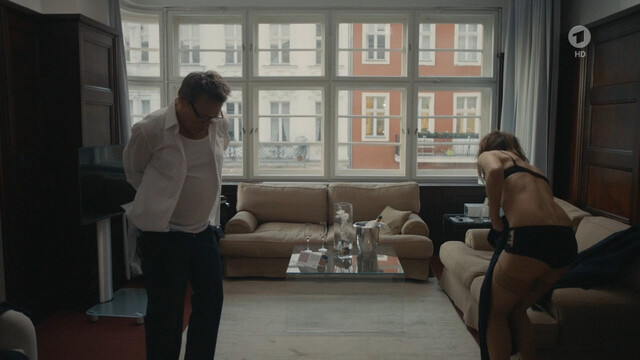 Doris Schretzmayer sexy – Scheidung für Anfänger (2018)