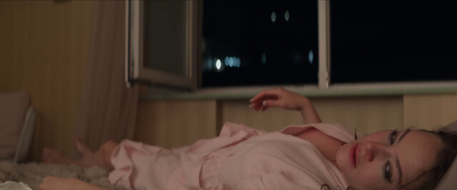 Aglaya Tarasova sexy – Sasha i Piter s01e01-02 (2024)