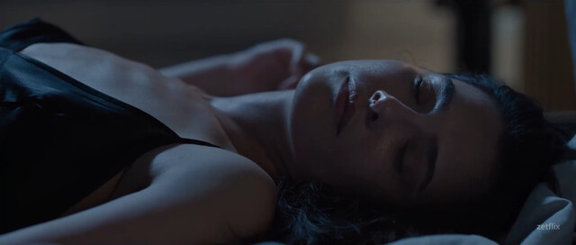 Funda Eryigit sexy – Ashes (2024)