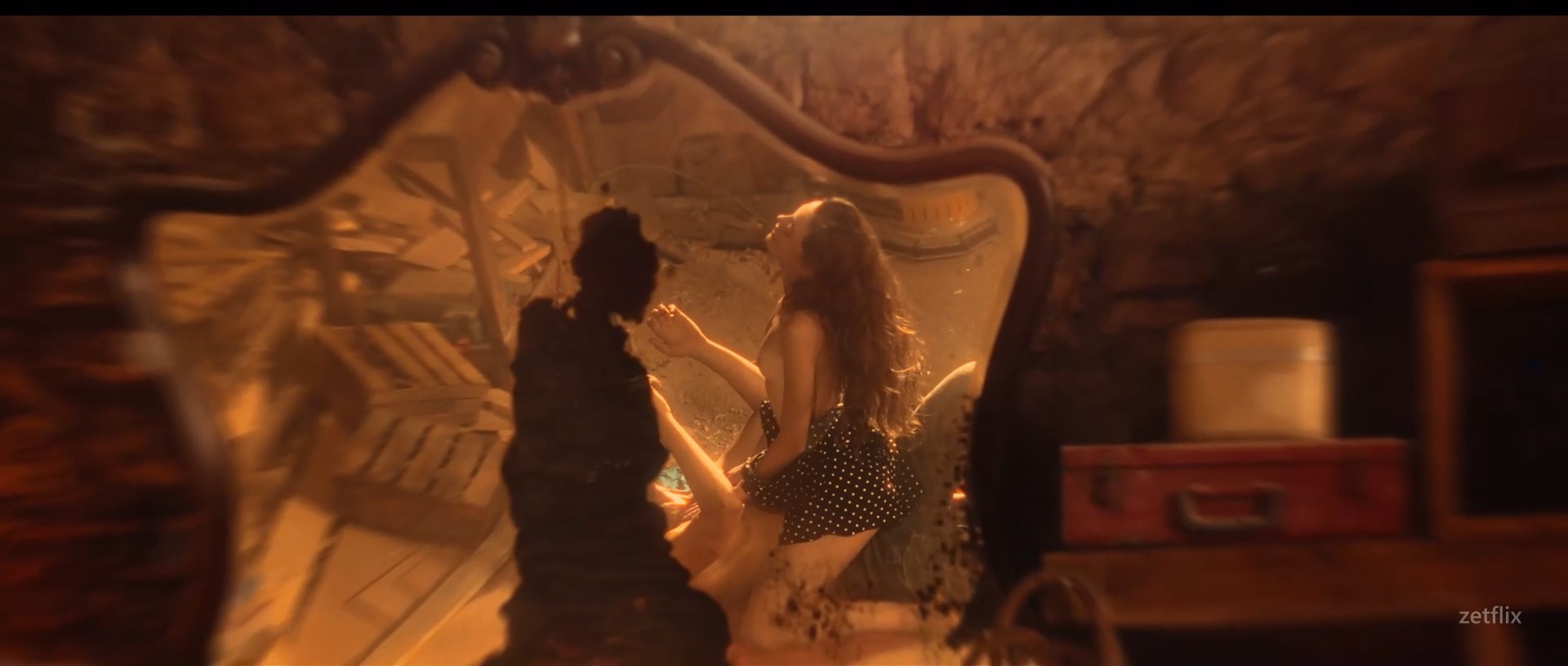 Funda Eryigit sexy – Ashes (2024)