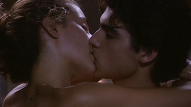 Aya Steinovitz nude – Bonjour Monsieur Shlomi ( Ha-Kochavim Shel Shlomi) (2003)