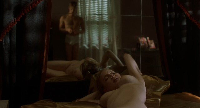 Anna Thomson nude – Six Ways to Sunday (1997)