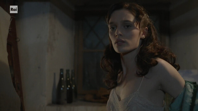 Grace Kicaj nude – La Rosa dell'Istria (2024)