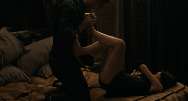 Cailee Spaeny sexy – Priscilla (2023)