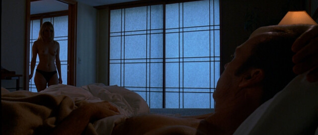 Amber Valletta nude – The Last Time (2006)