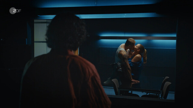 Cheyenne Pahde sexy – Blutige Anfänger s05e04 (2024)