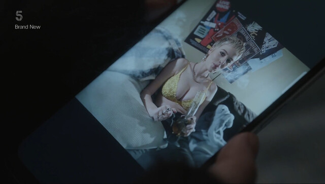 Asher Yasbincek sexy – Riptide s01e01-02 (2022)