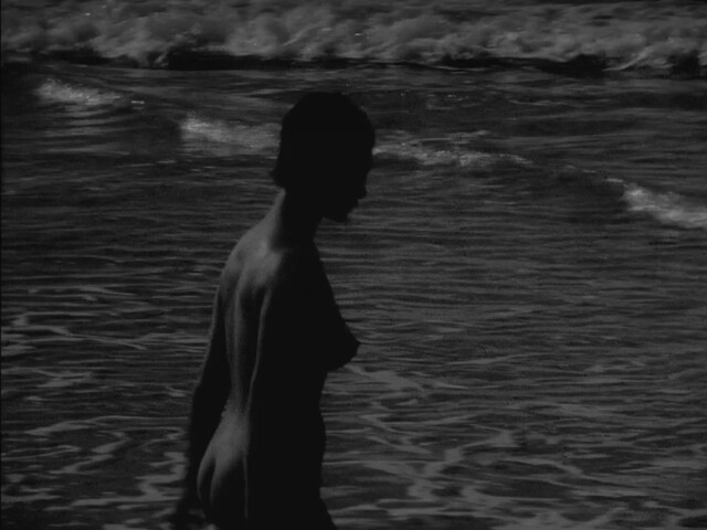 Luiza Maranhao nude – The Turning Wind (Barravento) (1962)