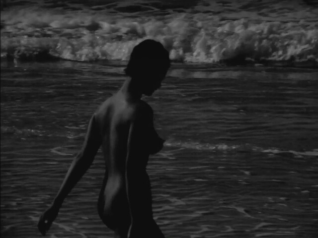 Luiza Maranhao nude – The Turning Wind (Barravento) (1962)