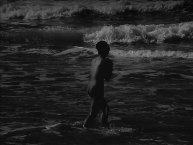 Luiza Maranhao nude – The Turning Wind (Barravento) (1962)