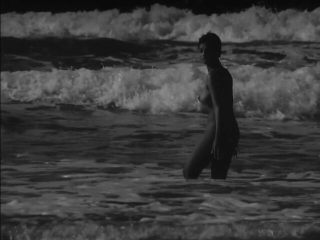 Luiza Maranhao nude – The Turning Wind (Barravento) (1962)