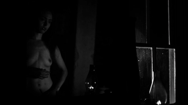 Jet Jandreau nude – Attack of the Flies (2023)